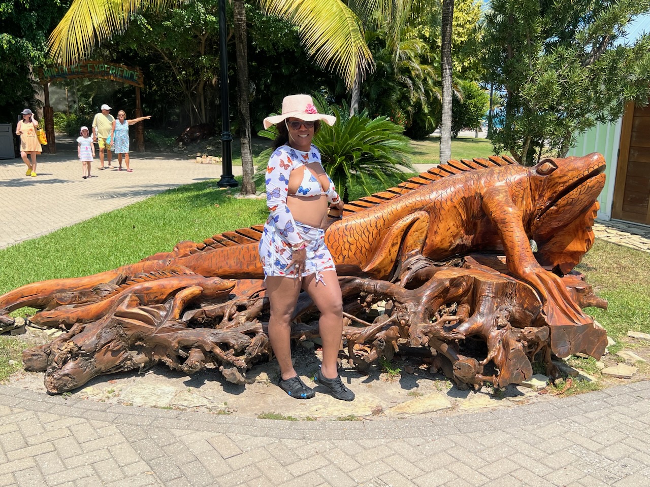 Cruise Brothers Travel Agent Naomi Sheffield